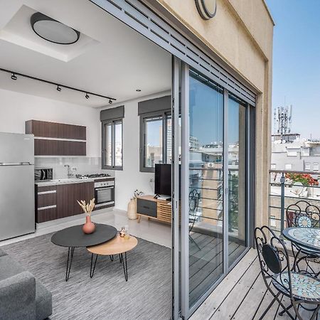 Superb 1,5 Bdr W Balcony Close To The Beach Tel Aviv Dış mekan fotoğraf