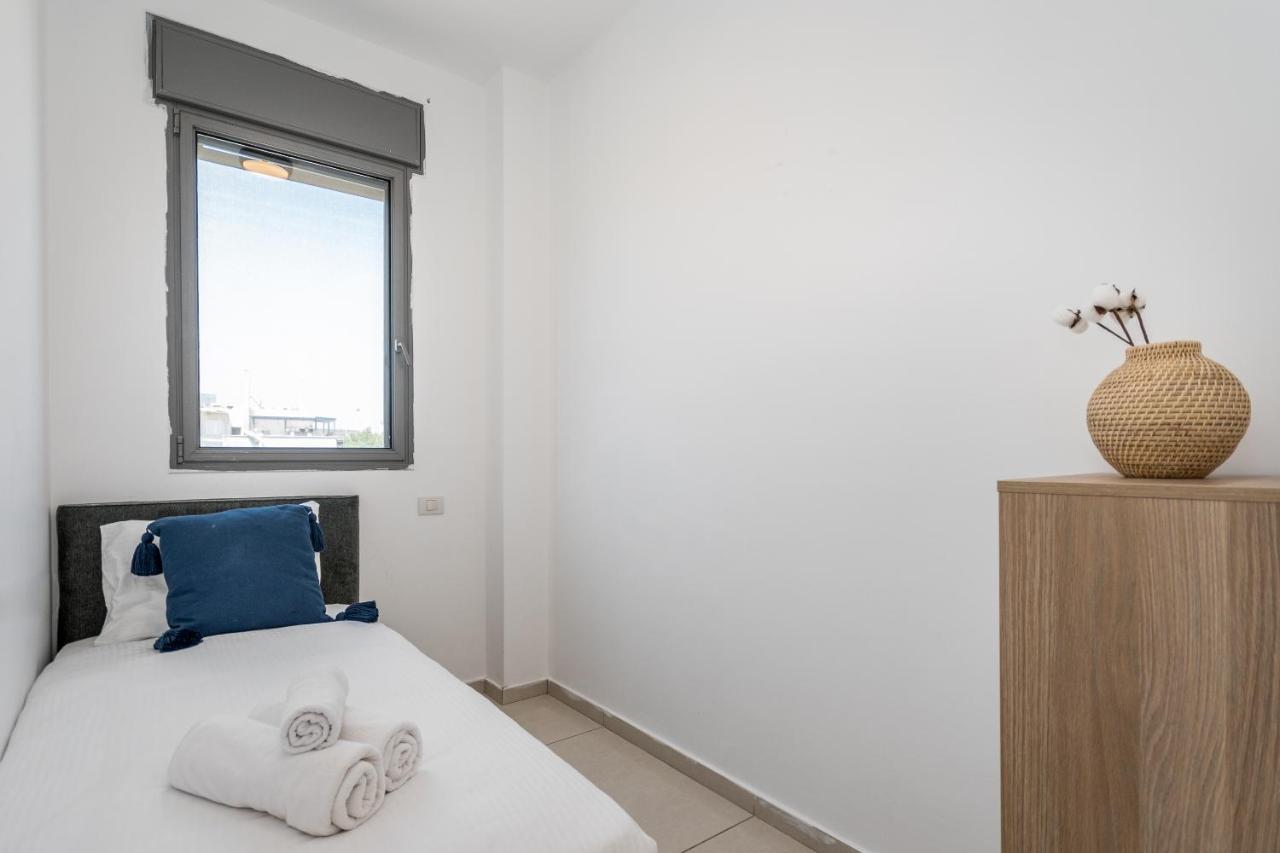 Superb 1,5 Bdr W Balcony Close To The Beach Tel Aviv Dış mekan fotoğraf